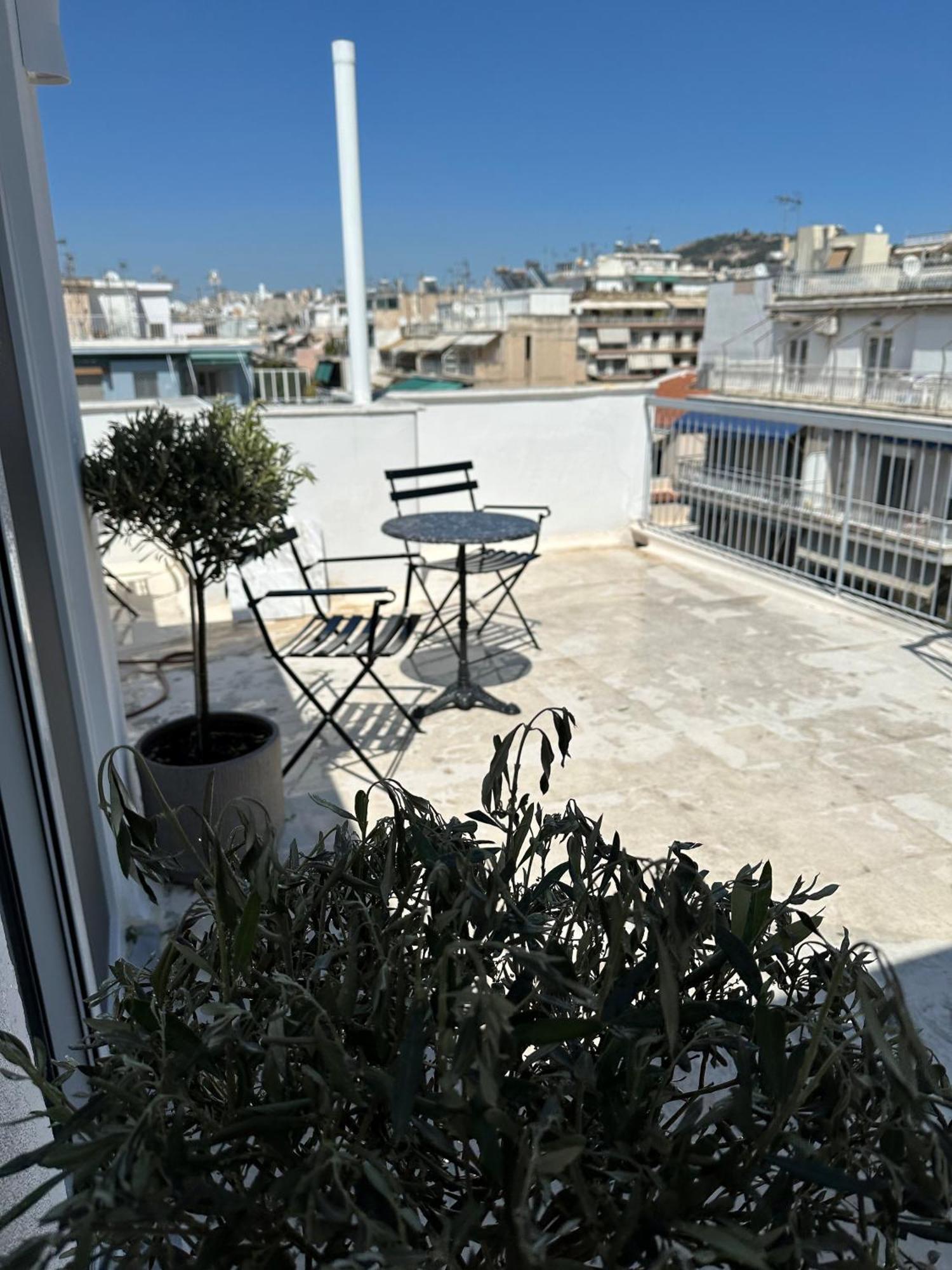 Graffiti Roof Apartment Athens Luaran gambar