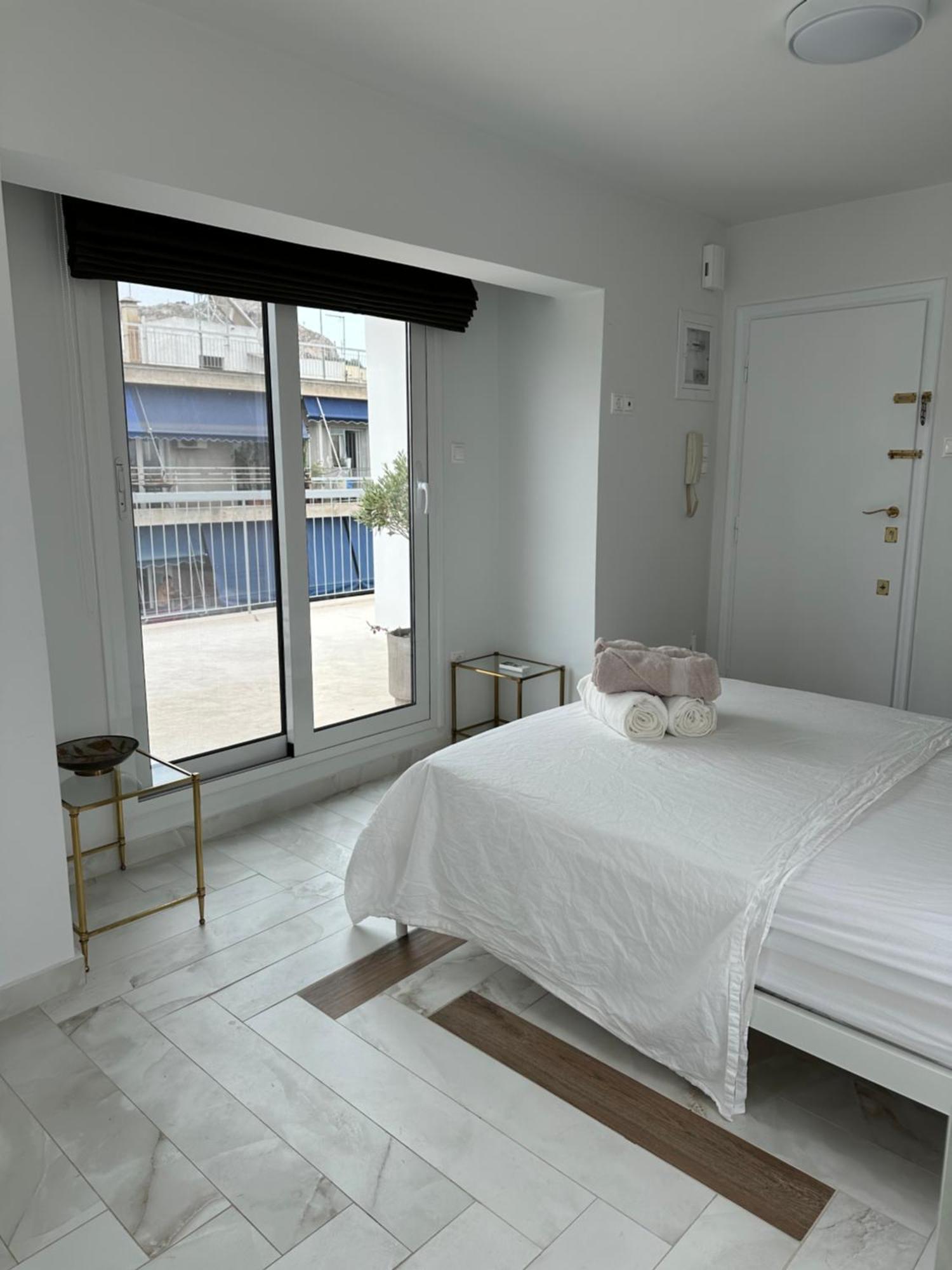 Graffiti Roof Apartment Athens Luaran gambar